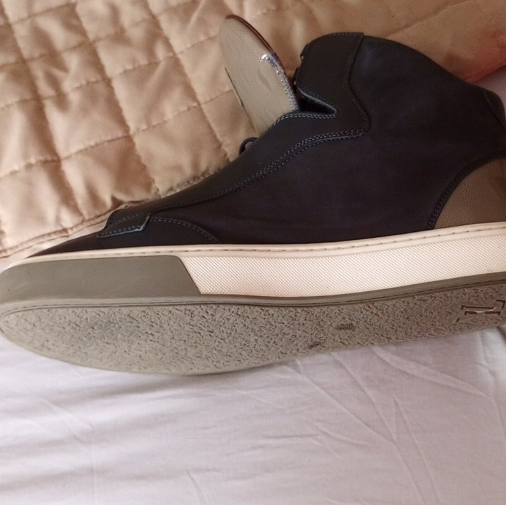 Louis Vuitton mens sneakers